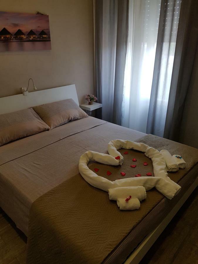 B&B A Maronn Ro'Carmin Napoli Bagian luar foto